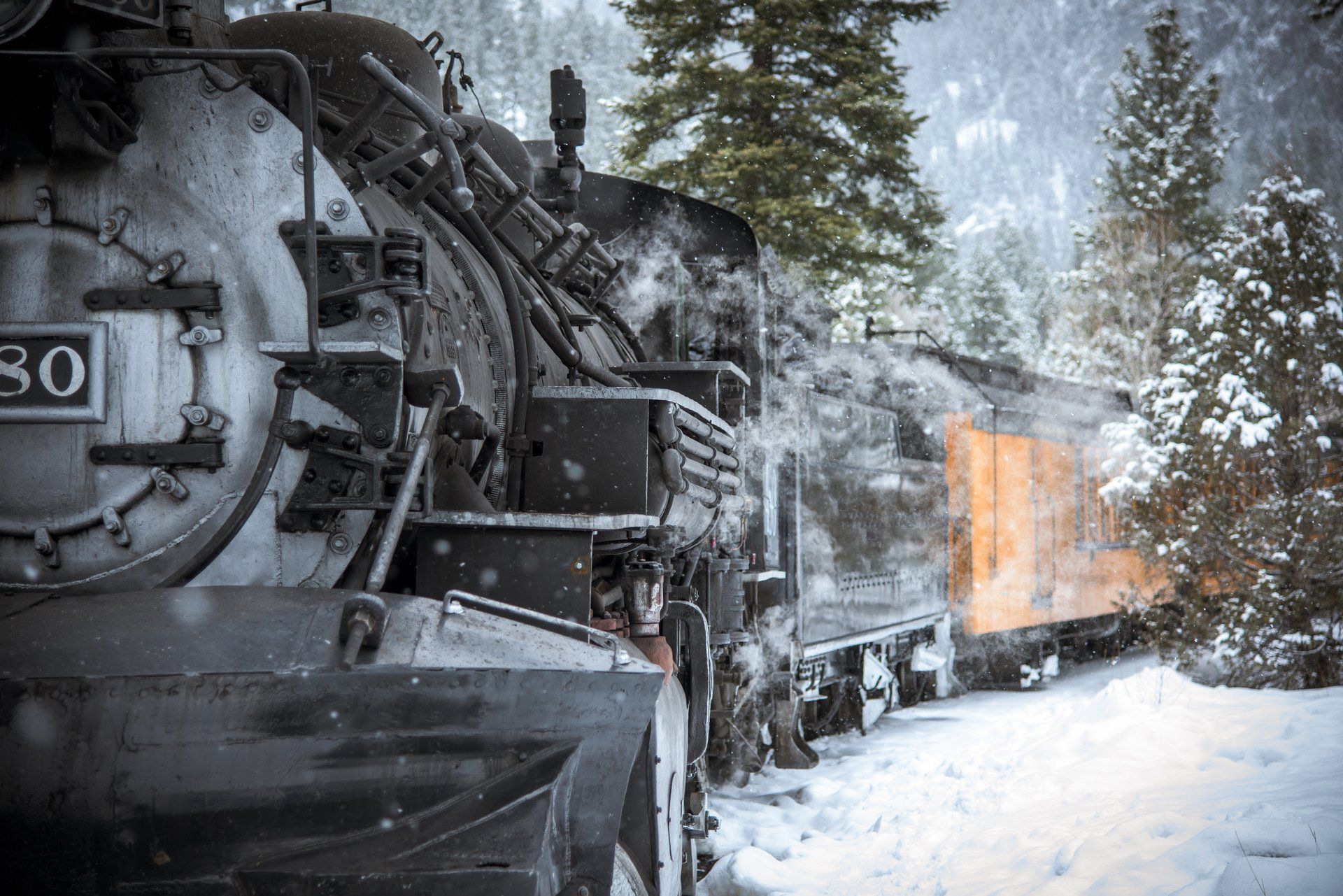 winter train at Cascade
